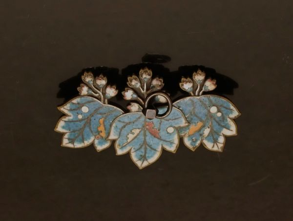 Cloisonne paulownia Kugigakushi 七宝桐釘隠