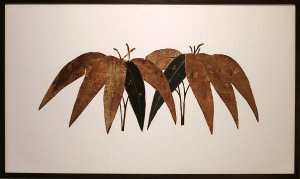 Embroidered fabric<br>
Bamboo